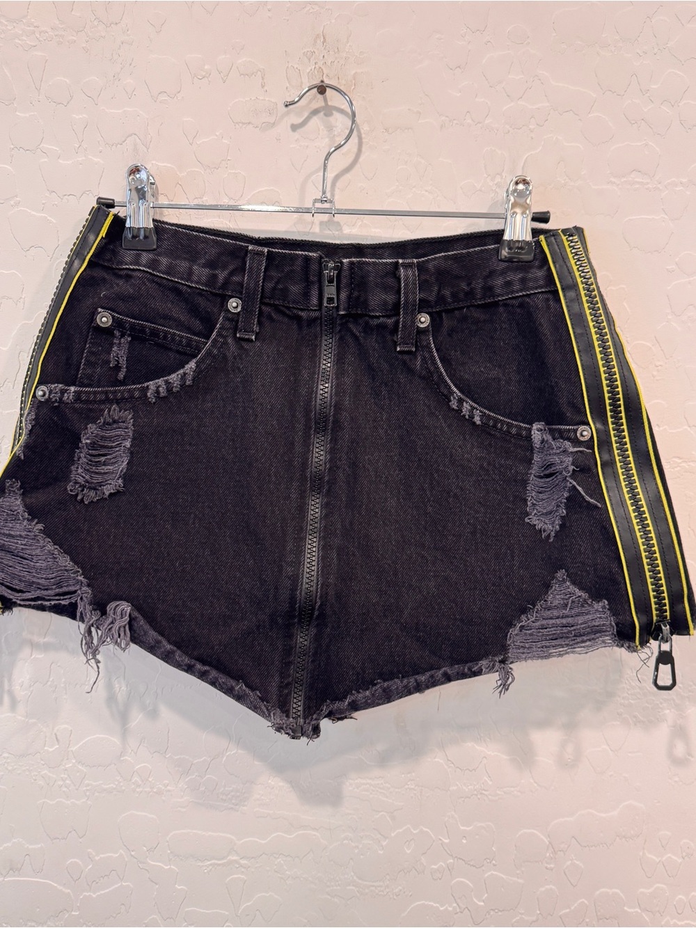 Carmar Black Distressed Denim Mini Skirt Womens 27 Yellow Zip Trim Asymmetrical